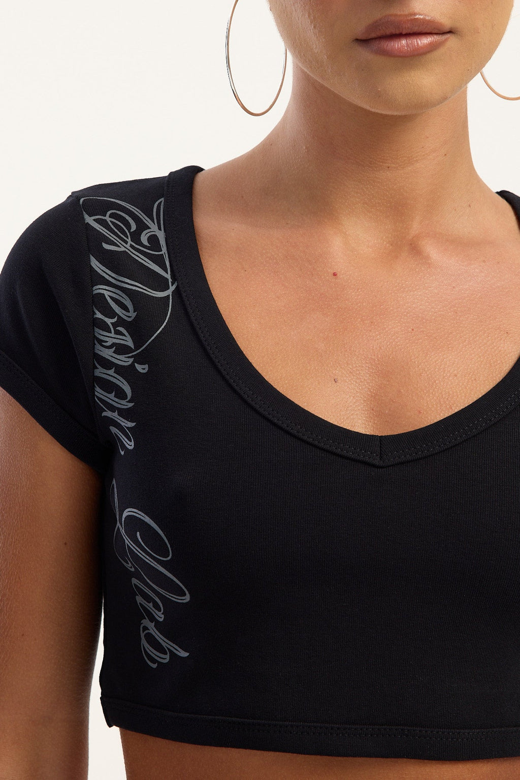 Neovision Snakebite V Neck Cropped Tee Washed Black