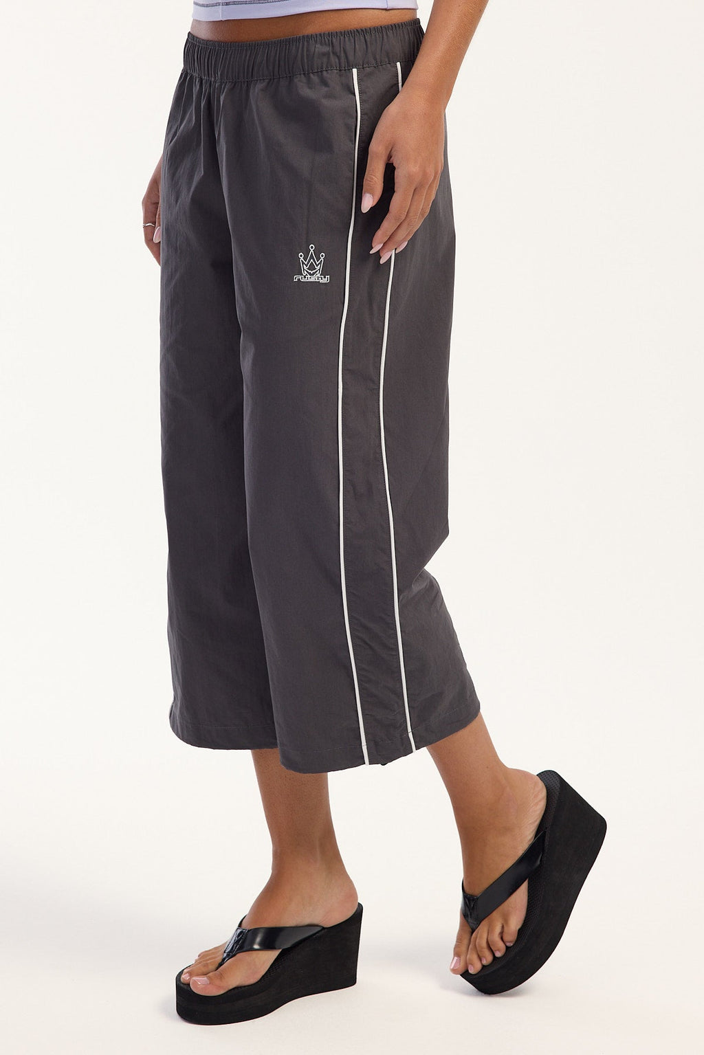Rusty Played Low Rise Capri Track Pant Carbon